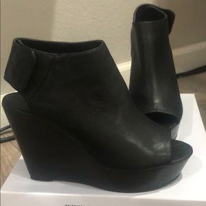 Steve Madden Bestiee Black Leather